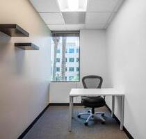 All-inclusive-Zugang zu professionellen Büroräumen für 2 Personen in Regus Bikini Berlin