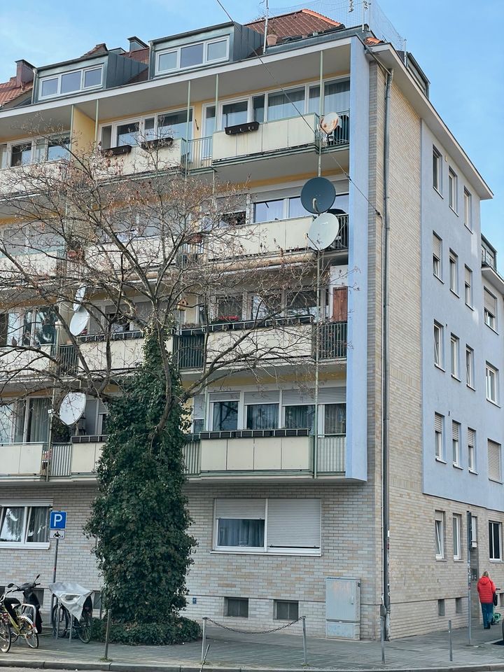 Exklusive, sanierte 3-Zimmerwohnung mit Balkon und EBK in Nbg - Nürnberg Rabus