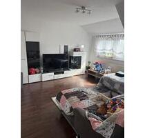 Dachgeschosswohnung in Weiden-Ost ab 01. Februar zu vermieten - Weiden in der Oberpfalz