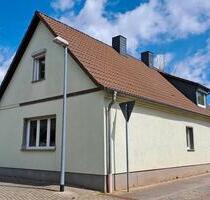 Freistehendes Einfamilienhaus mit großem Garten nähe HalleZörbig