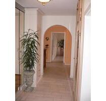 Helle, ruhige DG-Wohnung in Augsburg-Haunstetten