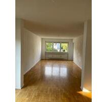 Freundliche 4-Zimmer-Wohnung mit 2 Balkonen - Coburg