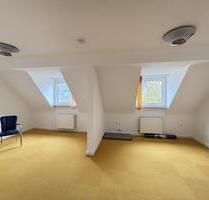 Dachgeschosswohnung in Essen-Holsterhausen - Papestr.
