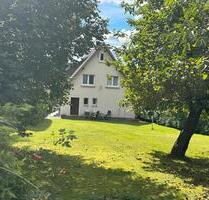 Gepflegtes Einfamilienhaus mit großem Grundstück - Steimel
