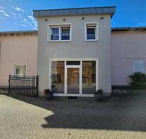 Repräsentatives Ladenlokal mit Dachterrasse - Rheinbach