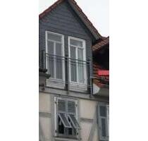 Gemütliche Dachgeschoßwohnung 2 Z, K mit EBK, TGL Bad - Schotten