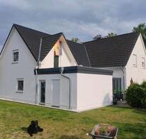 Freistehendes Einfamilienhaus - 700.000,00 EUR Kaufpreis, ca.  198,00 m² in Soderstorf (PLZ: 21388)