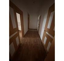 3Raum Wohnung - 520,00&nbsp;EUR Kaltmiete, ca.&nbsp; 70,00&nbsp;m&sup2; in Wurzen (PLZ: 04808)