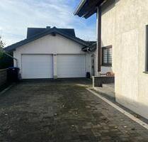 Einfamilienhaus Nähe Nürburgring m. gr. Doppelgarage - Kelberg