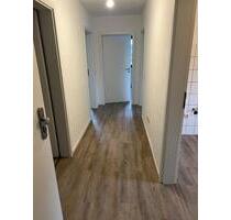 Helle 3 Zimmer Wohnung in zentr. Lage von Breidenbach + Stellpl.