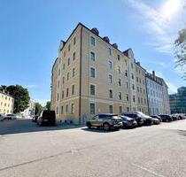 Helle 2-Zimmer Altbau-Wohnung in Berg am Laim - München