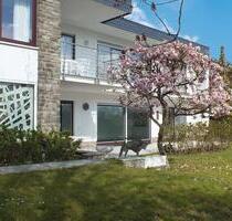 Frei stehender Bungalow mit Luxusausstattung auf Traumgrundstück in Bestlage - Liederbach am Taunus