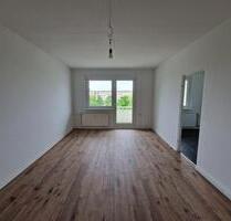 Hoch hinaus in euer neues Wohnglück: 2-Zimmer-Wohnung mit Balkon wartet in Hohenstücken! - Brandenburg an der Havel Görden