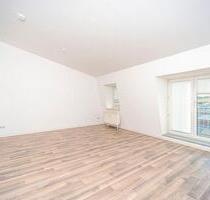 Geräumige 2 Raumwohnung mit Balkon - Eisleben (Lutherstadt)