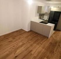 Erstbezug nach Sanierung – Moderne 2-Zimmer-Wohnung mit Balkon - Aidlingen