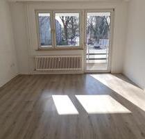 Renovierte 2-Zimmer-Wohnung im 1. Obergeschoss zu vermieten! - Duisburg Hamborn