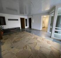 2 Zimmer Wohnung Erdgeschoß ebenerdig mit 1 Stellplatz - Ostelsheim