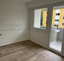 Einziehen und wohlfühlen ... 3 Zimmer, Balkon im 1. Obergeschoss - Hagen Hagen-Nord