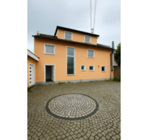 Mehrfamilienhaus mit Entwicklungspotenzial und Teilung - Dasing