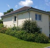 Geräumige zwei Zimmerwohnung in ruhiger Lage mit Gartenanteil - Aichach