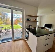 Möblierte Neubauwohnung mit Garten und TG - Penzberg