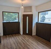 Attraktive 1-Zimmer-Hochparterre-Wohnung mit EBK in Kahla - Bucha
