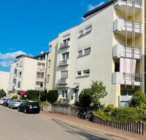 VON PRIVAT: HELLE 1,5 ZKB IN HOMBURG-CITY