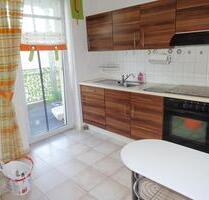 ** mit Balkon + Küche ** 2 Zimmer Wohnung in Ruppertsgrün zu vermieten! - Fraureuth