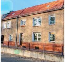 Charmantes Haus zu vermieten - 600,00 EUR Kaltmiete, ca.  160,00 m² in Staßfurt (PLZ: 39418)