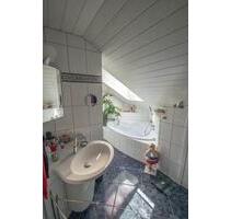 Sehr schöne helle 2,5 Zimmerwohnung - Hüttlingen