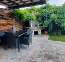 5 Zimmer, 2Bäder, 1GästeWC, Sauna, Garten, Terasse Garage, Stellp - Sinsheim