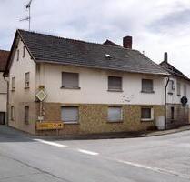 Ehemaliges landwirtschaftliches Anwesen mit Wohnhaus in Voccawind - Maroldsweisach