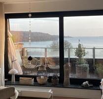 Traumhafte 4-Zi.-Maisonette-Whg mit 4 Balkonen mit Wasserblick zzgl. 2 Außen-Stellplätzen - Harrislee