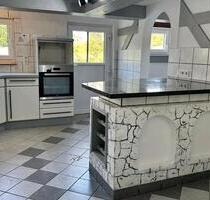 Provisionsfrei! Großes Haus mit 2 Einheiten & Einliegerwohnung - Alsfeld