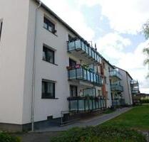 Einziehen und Wohlfühlen - großzügige 3-Zimmer-Wohnung mit Wohnküche, Balkon u. Vinylboden... - Krefeld Gellep-Stratum