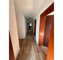4 Zimmer ,Küche,Bad,100m2, Dachgeschoss Wohnung - Kaiserslautern Einsiedlerhof