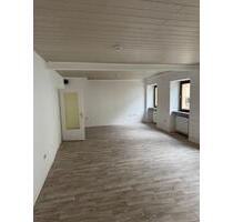 Zentral gelegene 3 Zimmerwohnung im Erdgeschoss zu vermieten - Bad Brückenau