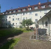 Charmante Dachgeschoss -Wohnung im Zentrum von Friedrichshafen