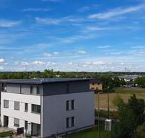 Gewerbeeinheit mit 2 hellen Räumen, Flur und Badezimmer (Energieeffizienz A) - Zorneding
