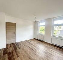 Erstbezug nach Sanierung! Charmante 2-Zimmer-Wohnung inkl. Stellplatz und Gartennutzung zu vermieten - Bockau