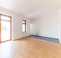 Moderne 3 Raumwohnung mit Balkon und Stellplatz im historischen Palais Wilhelm - Chemnitz Altendorf