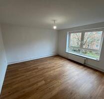 Schöne sanierte 2,5 Zimmer Wohnung. Muss saniert werden - Kiel Ellerbek