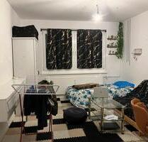 1 Zimmer in 2-Zimmer-Wohnung ab 01.12 - Berlin Lichtenberg
