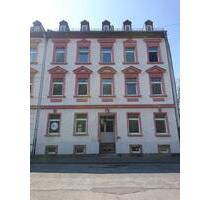 Grüne 2-Zimmer-Wohnung mit EBK - 400,00 EUR Kaltmiete, in Reichenbach im Vogtland (PLZ: 08468)