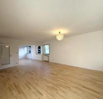 2,5-Zimmer-Wohnung mit Balkon & EBK in Stuttgart-Gaisburg