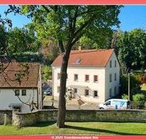 Gemütliche Wohnung, zentral im Grünen, mit Blick auf Schloss Burgk - Freital