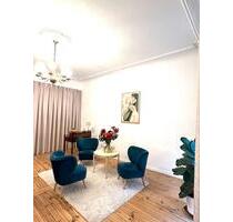 Arbeitsplatz im Beauty-Salon am Savignyplatz - Berlin Charlottenburg-Wilmersdorf