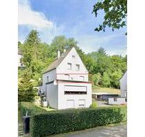 Helle Etagenwohnung mit kleinem WintergartenBalkon zu vermieten - Plettenberg