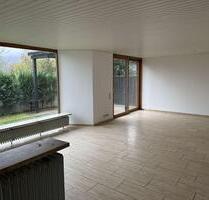 Doppelhaushälfte mit Garten und Garage - Springe