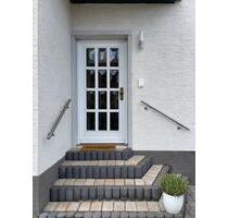 Mehrgenerationen-Wohnen! Haus mit kleinem Garten zu vermieten! - Bürstadt